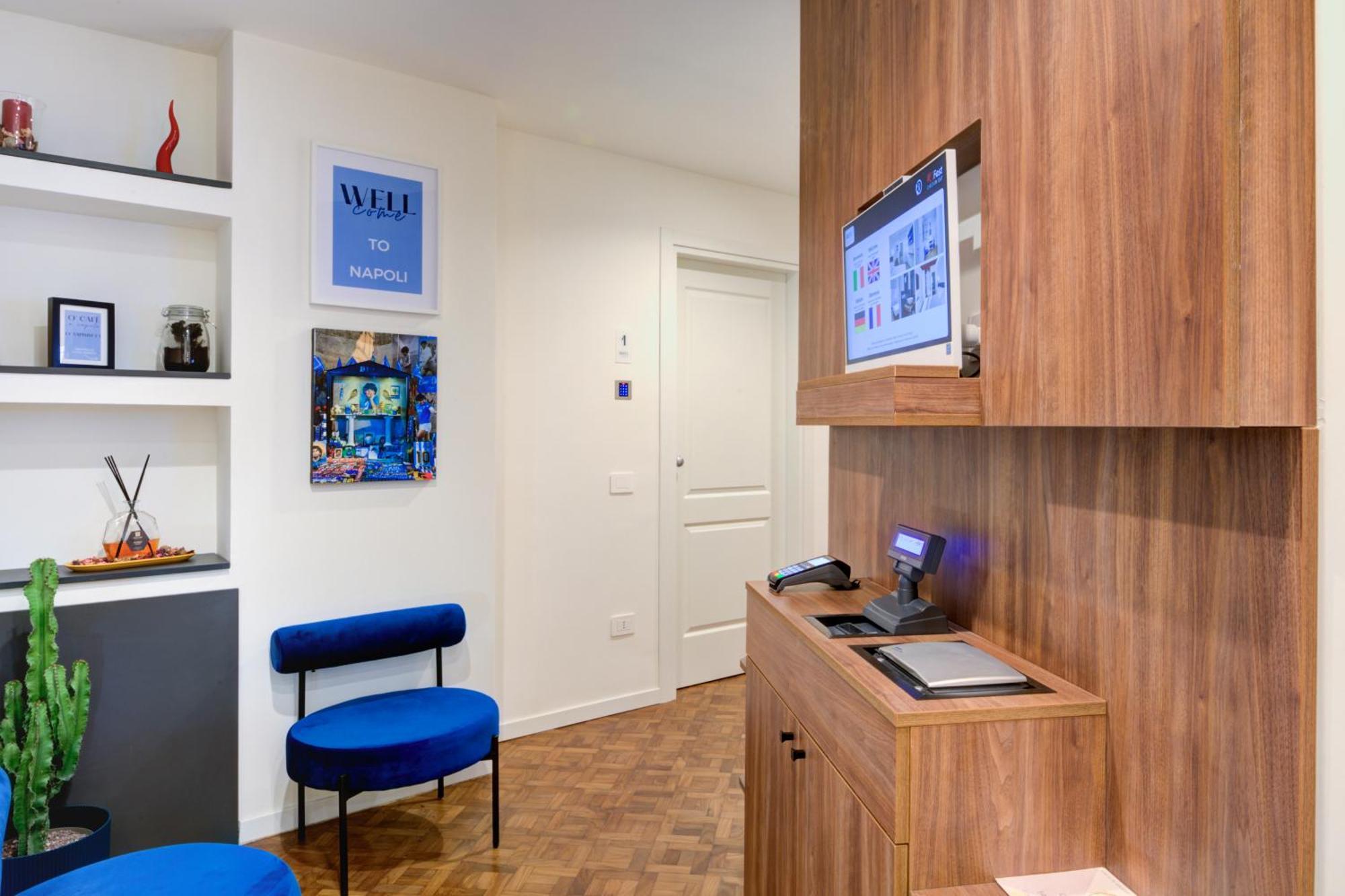 Well Suites - Piazza Dei Martiri Naples Exterior photo