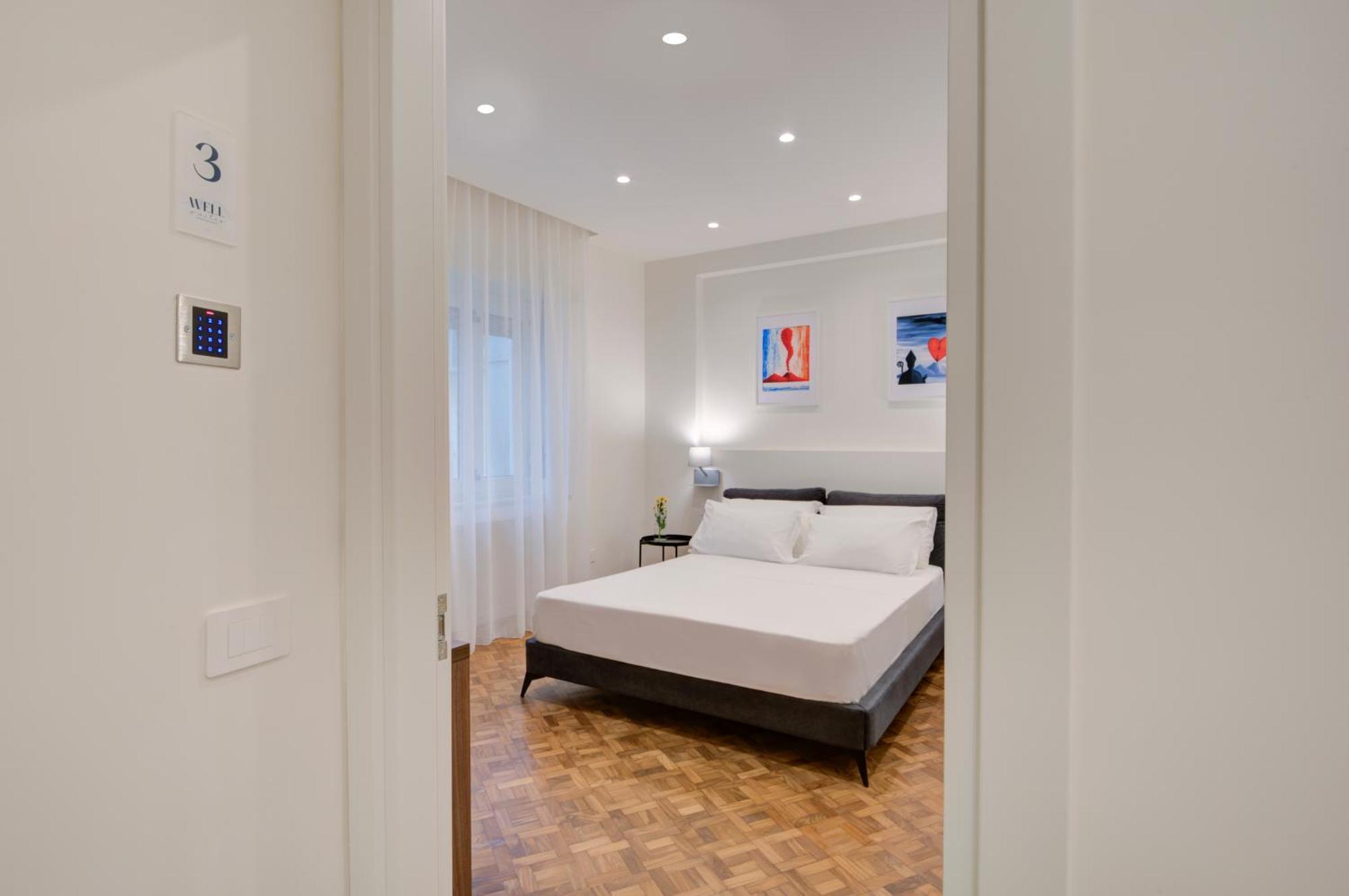 Well Suites - Piazza Dei Martiri Naples Exterior photo